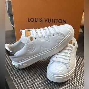 Time out Louis Vuitton sneakers